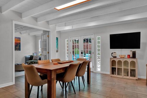 apt-b-211 Lessin Ln, Austin, TX, 78704-7142 | Card Image