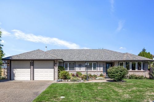 22167 46 Ave, Langley, BC, V2Z1A4 | Card Image