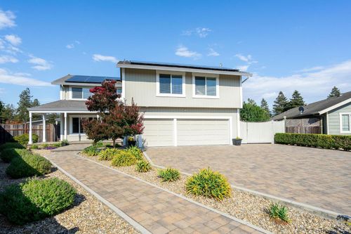 5720 Dexter Cir, Rohnert Park, CA, 94928-1726 | Card Image