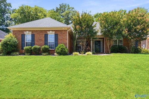 114 Crystal Springs Dr, Madison, AL, 35757-8622 | Card Image