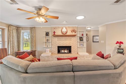 52 Golfview Dr, Hilltop Lakes, TX, 77871 | Card Image