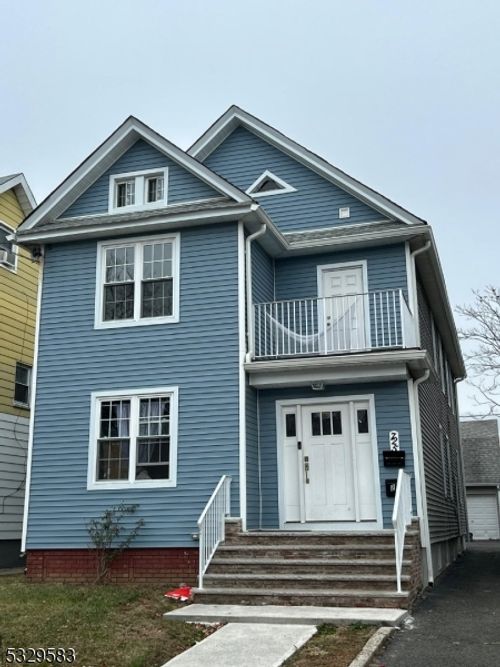 723 Jersey Ave, Elizabeth, NJ, 07202-1627 | Card Image