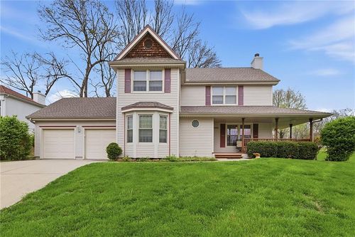 3462 N Garfield Ave, Kansas City, MO, 64116-2817 | Card Image