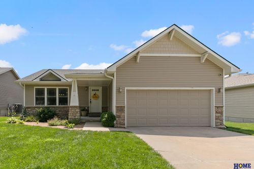8239 S 17th St, Lincoln, NE, 68512-4883 | Card Image