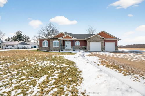 22273 Pratt Siding Road, Southwest Middlesex, ON, N0L1M0 | Card Image