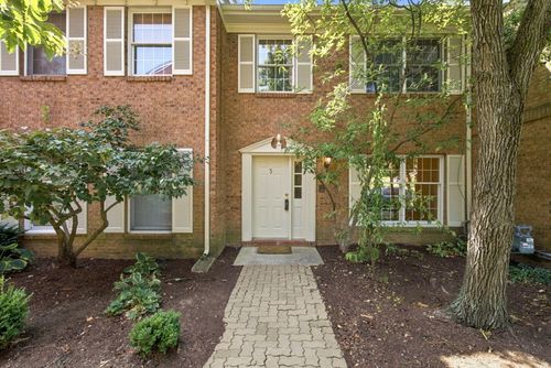3-541 W Short St, Lexington, KY, 40507-1258 | Card Image