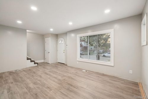 15770 Littlefield St, Detroit, MI, 48227-3620 | Card Image