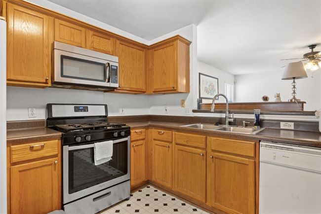 8204 Georgie Trace Ave, House other with 3 bedrooms, 2 bathrooms and 4 parking in Austin TX | Image 6