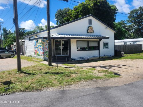 803 W Hutchinson Ave, Crowley, LA, 70526-4117 | Card Image