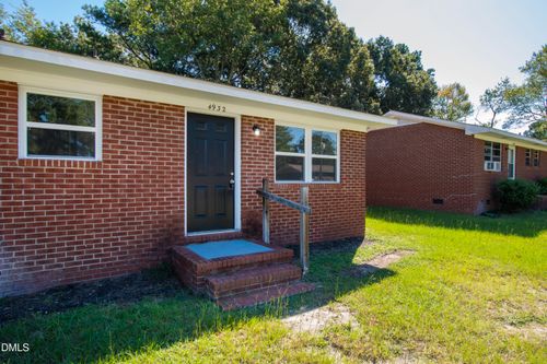 4941 Fieldcrest Dr, Fayetteville, NC, 28303-9515 | Card Image