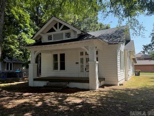 400 Ne 1st St, England, AR, 72046-1304 | Card Image