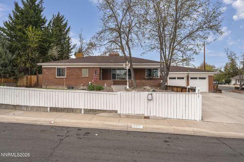 201 Sunnyside Dr, Reno, NV, 89503-3511 | Card Image