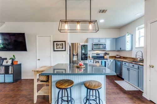 18701 Golden Eagle Way, Elgin, TX, 78621-4222 | Card Image