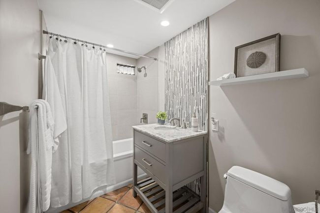 2036 Santa Fe Ave, Condo with 3 bedrooms, 2 bathrooms and 4 parking in Del Mar CA | Image 21