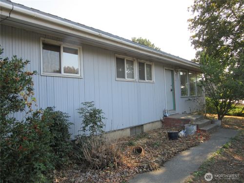 804 E Clay St, Dayton, WA, 99328-1439 | Card Image