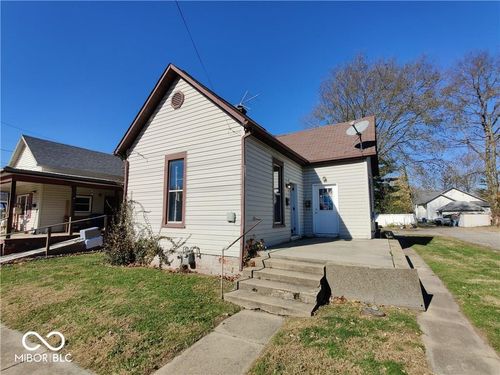 214 W Franklin St, Shelbyville, IN, 46176-1112 | Card Image