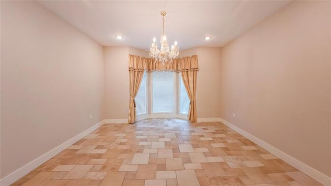 1212 W North St, House other with 3 bedrooms, 3 bathrooms and 2 parking in Louise TX | Image 12