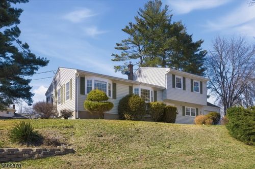 4 Terry Ln, Wharton, NJ, 07885-2531 | Card Image