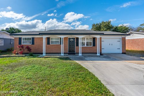 1364 Beacon Dr, Daytona Beach, FL, 32117-4011 | Card Image
