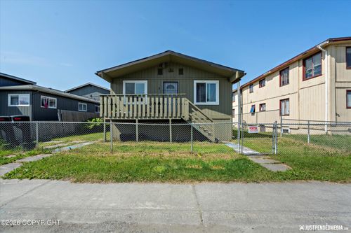 138 N Klevin St, Anchorage, AK, 99508-1428 | Card Image