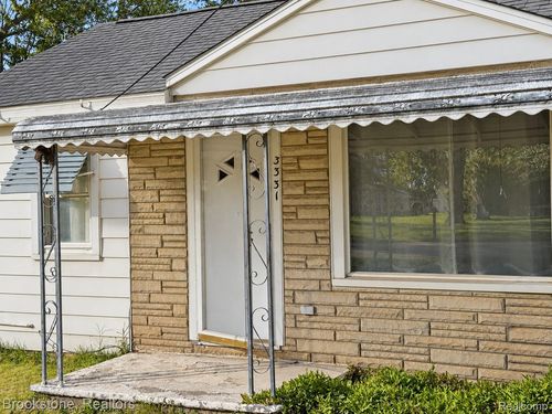 3331 Burroughs Avenue, Burton, MI, 48529 | Card Image