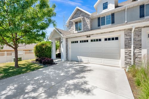 332 W Pages Ln, Bountiful, UT, 84010-6732 | Card Image