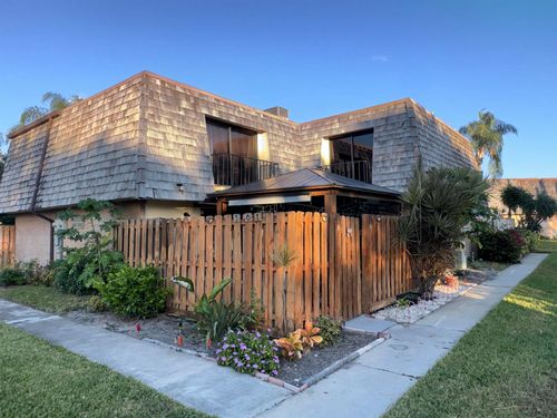 361 Lake Arbor Dr, Palm Springs, FL, 33461-2156 | Card Image