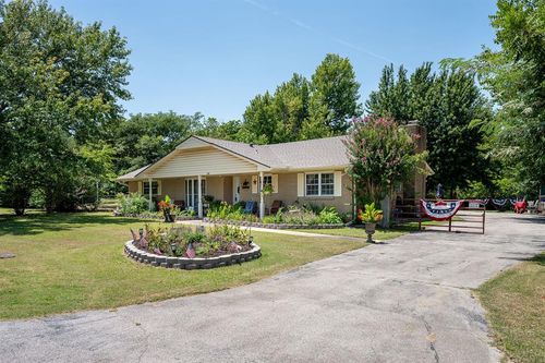 319 S Main St, Mcloud, OK, 74851-8104 | Card Image