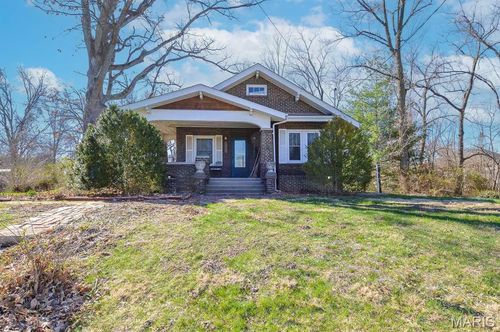 717 Crestwood Dr, Godfrey, IL, 62035-1802 | Card Image