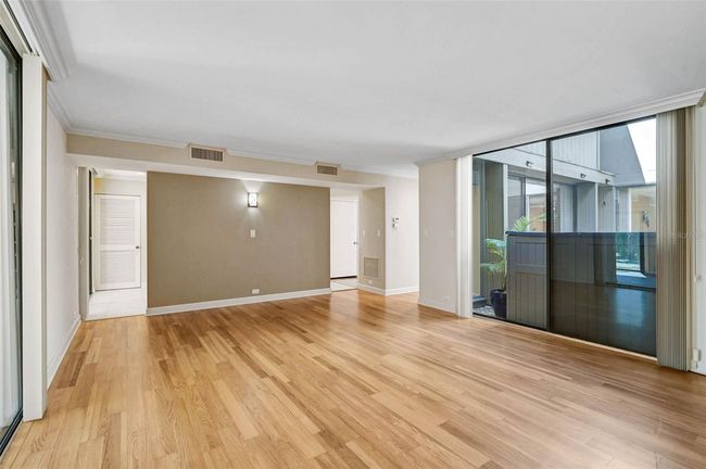 304 Pine Run Dr, Condo with 2 bedrooms, 2 bathrooms and null parking in OSPREY FL | Image 7
