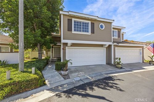 560 Canyon Hill Rd, San Dimas, CA, 91773 | Card Image