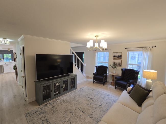 1530 Laurel Oaks Dr, Home with 2 bedrooms, 3 bathrooms and 2 parking in Streamwood IL | Image 5