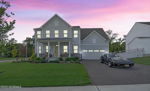 18 Annapolis St, Farmingdale, NJ, 07727-3998 | Card Image