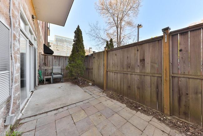 105 - 459 Kerr St, House attached with 1 bedrooms, 1 bathrooms and 1 parking in Oakville ON | Image 19