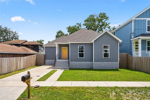 2831 Spain St, New Orleans, LA, 70122-4444 | Card Image