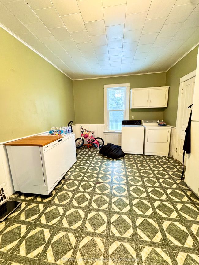 79 Albert St S, House other with 4 bedrooms, 2 bathrooms and 3 parking in Southampton ON | Image 5