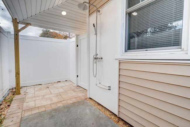 308 Old Colony Rd, House other with 2 bedrooms, 1 bathrooms and 6 parking in Old Lyme CT | Image 13