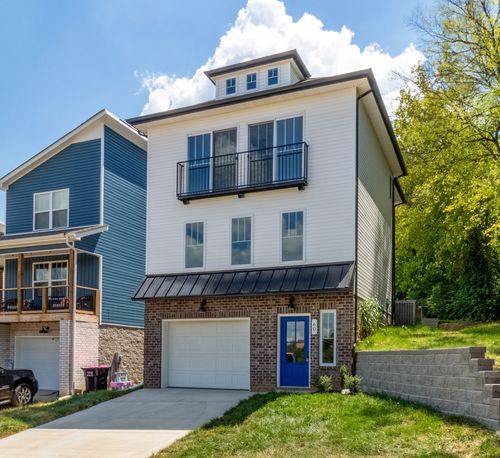 60 W High St, Clarksville, TN, 37040-6210 | Card Image