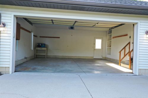1986 Vine St, Saint Clair, MI, 48079-5522 | Card Image