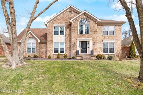 9609 Farmstead Ln, Louisville, KY, 40291-4819 | Card Image
