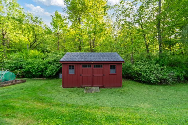 33 Saw Mill Rd, House other with 4 bedrooms, 3 bathrooms and null parking in Newtown CT | Image 35