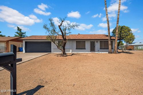 1742 W Menadota Drive, Phoenix, AZ, 85027 | Card Image