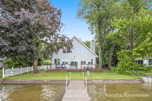 8765 Je Ne Be Dr Ne, Rockford, MI, 49341-8314 | Card Image