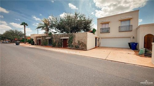 805 Ij St, Mcallen, TX, 78501-1892 | Card Image