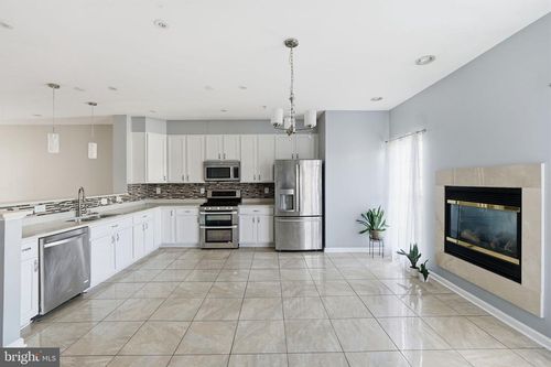 554 Ellison Ct, FREDERICK, MD, 21703-6109 | Card Image