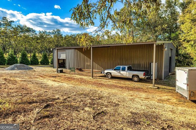 2066 Drew Allen Rd, House other with 4 bedrooms, 3 bathrooms and 3 parking in Williamson GA | Image 85