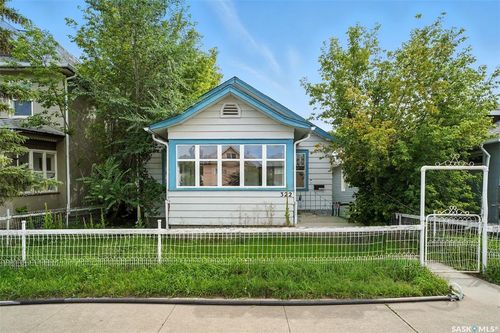 322 Av D S, Saskatoon, SK, S7M1R1 | Card Image