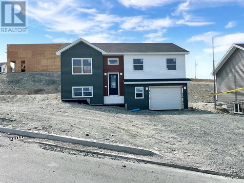 18 Av Kemble, Paradise, NL, A1L4M3 | Card Image