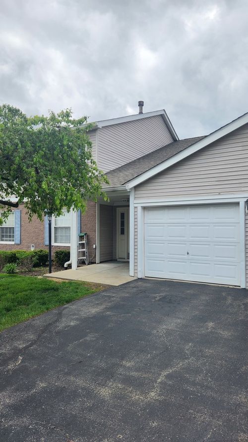 c2-324 Mulberry Ct, Bartlett, IL, 60103-7959 | Card Image