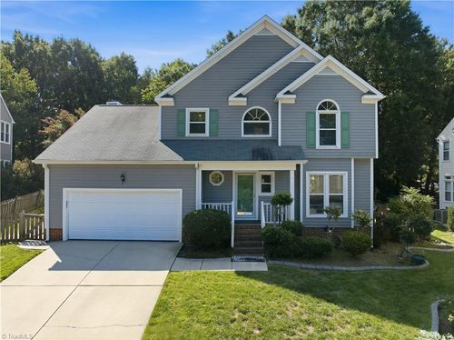 4 Cranebridge Pl, Greensboro, NC, 27407-5861 | Card Image